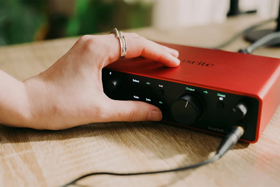 Sound Card Focusrite Scarlett 2i2 Gen 4 ( 4th)