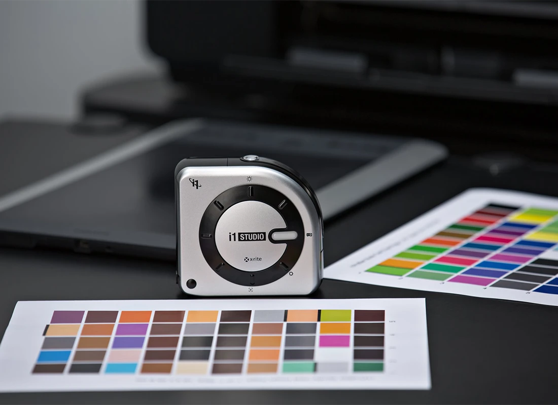 X-rite i1 Studio Cân Màu Màn Hình Và Máy In 10 X-rite i1 Studio Cân Màu Màn Hình Và Máy In 9