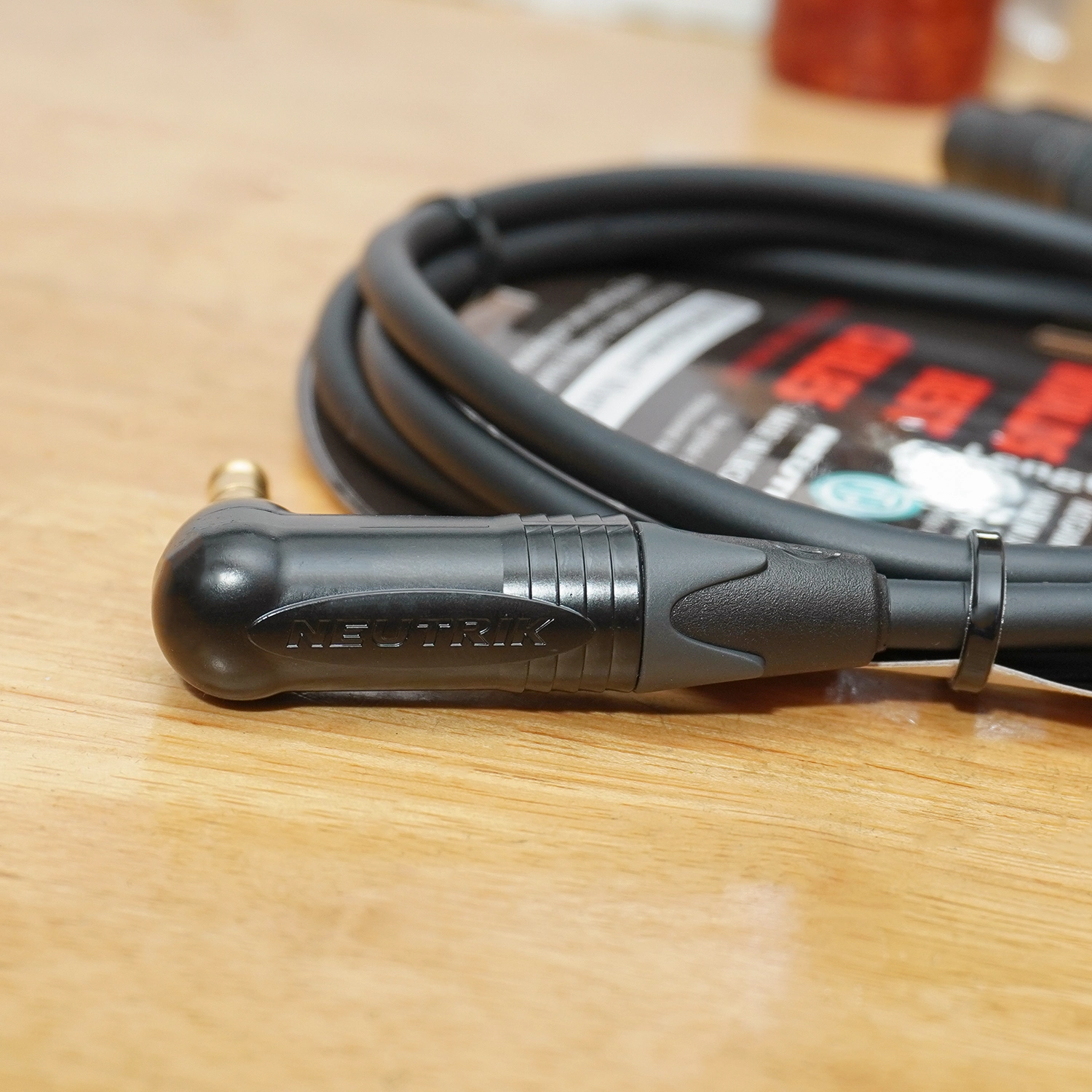 Dây Preamp Mogami Gold XLR ra 6 Ly chữ L Đầu Neutrik - Balance 3 Dây Preamp Mogami Gold XLR ra 6 Ly chữ L Đầu Neutrik - Balance - Ảnh 3